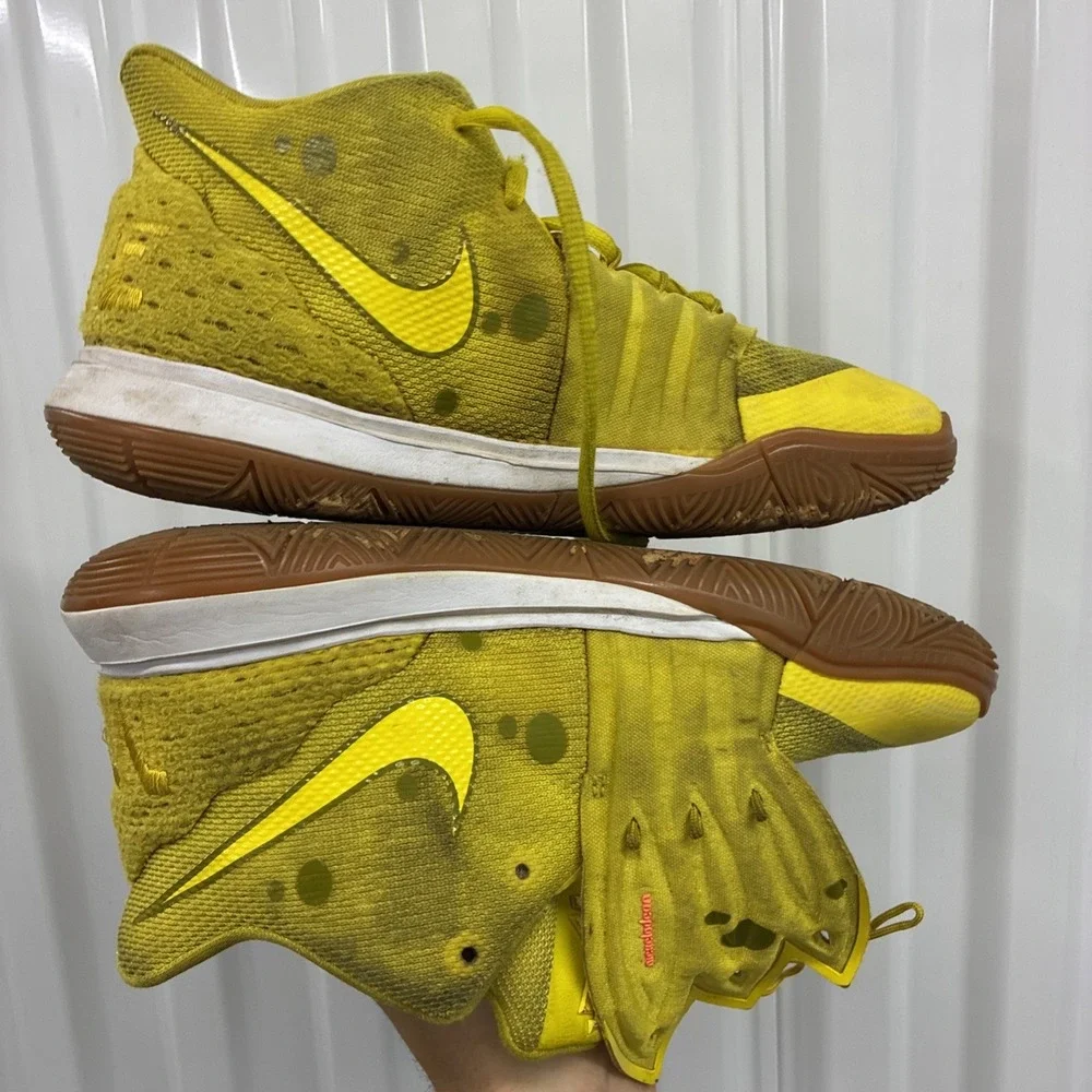 Nike SpongeBob SquarePants x Kyrie 5 SpongeBob RARE - Size 5.5 Y